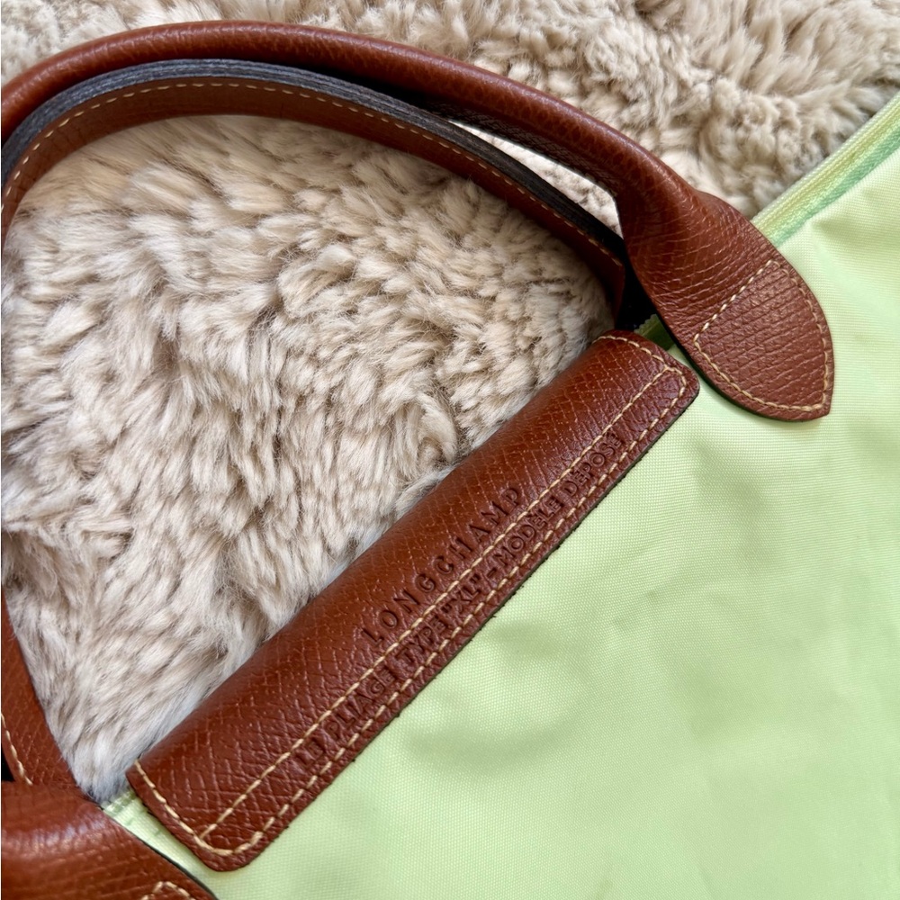 Longchamp Le Pilage Large weekender Lime Green Tote Bag - Picture 11 of 14
